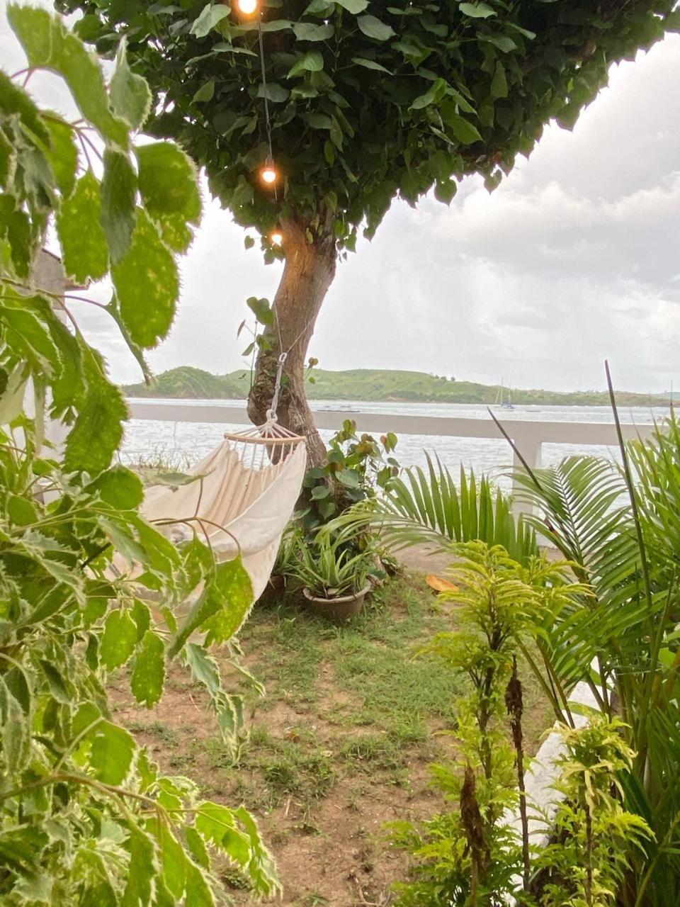 Surf Shack Grupuk Hotel Bumbang Ngoại thất bức ảnh