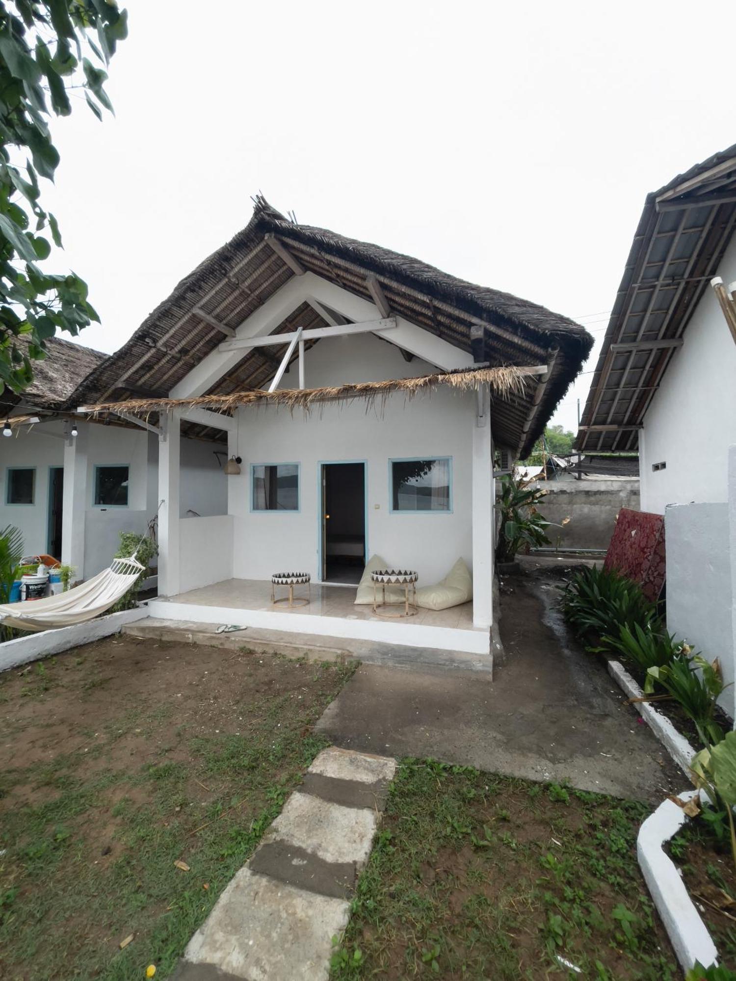 Surf Shack Grupuk Hotel Bumbang Ngoại thất bức ảnh