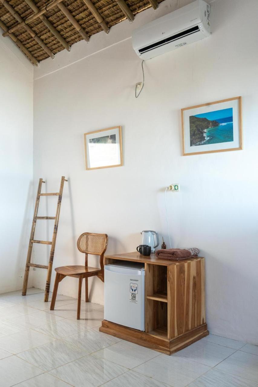 Surf Shack Grupuk Hotel Bumbang Ngoại thất bức ảnh